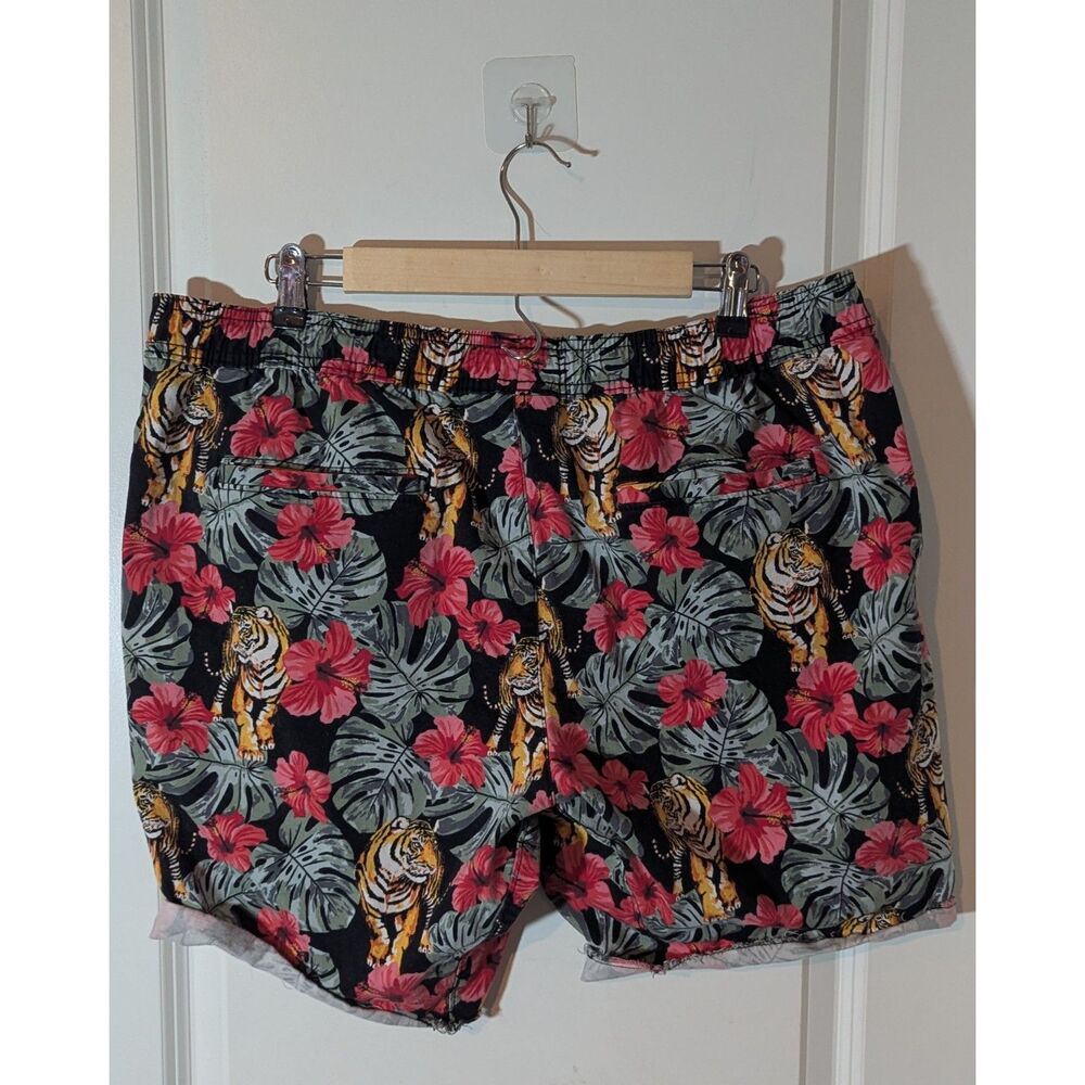 No Boundary's Tropical cutoff Shorts  XL 40-42